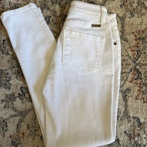 KanCan Women's White Skinny Jeans